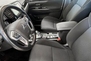 Mitsubishi Outlander PHEV vaihtoauto