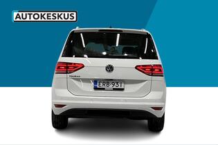 Volkswagen Touran vaihtoauto