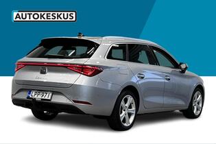 SEAT Leon Sportstourer vaihtoauto