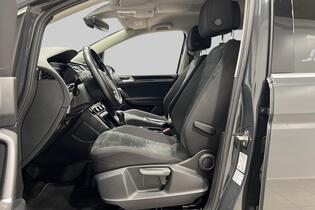 Volkswagen Touran vaihtoauto