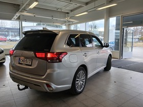 Mitsubishi Outlander PHEV vaihtoauto