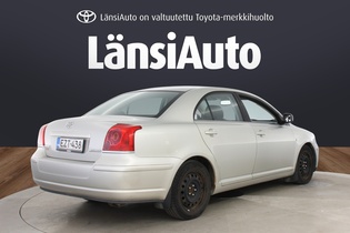 Toyota Avensis vaihtoauto