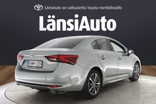 Toyota Avensis vaihtoauto