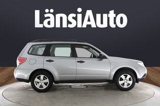 Subaru Forester vaihtoauto