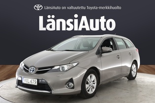 Toyota Auris vaihtoauto