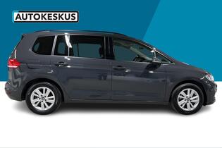 Volkswagen Touran vaihtoauto