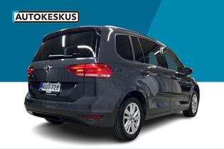 Volkswagen Touran vaihtoauto