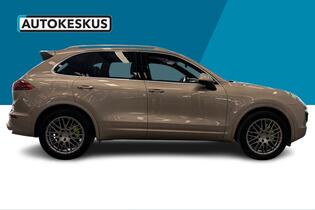 Porsche Cayenne vaihtoauto