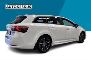 Toyota Avensis vaihtoauto