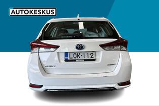 Toyota Auris vaihtoauto