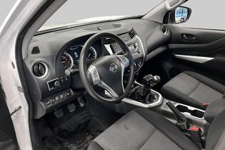 Nissan Navara vaihtoauto