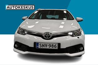 Toyota Auris vaihtoauto