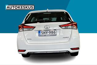 Toyota Auris vaihtoauto