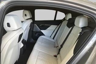 BMW i5 vaihtoauto