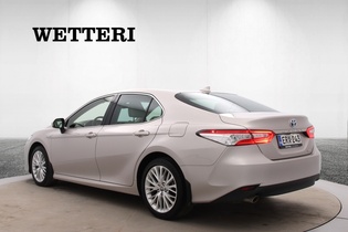 Toyota Camry vaihtoauto