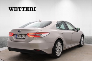 Toyota Camry vaihtoauto