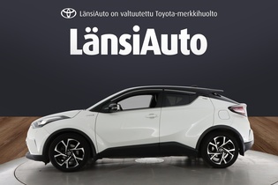 Toyota C-HR vaihtoauto