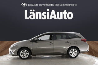 Toyota Auris vaihtoauto