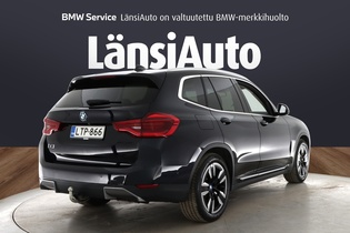 BMW iX3 vaihtoauto