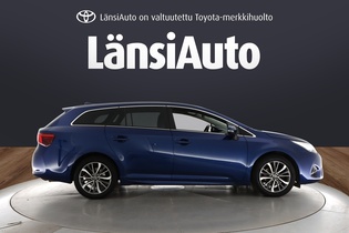 Toyota Avensis vaihtoauto