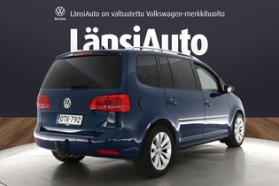 Volkswagen Touran vaihtoauto