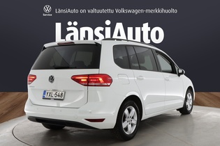 Volkswagen Touran vaihtoauto