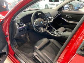 BMW 320 vaihtoauto