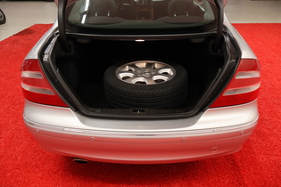 Mercedes-Benz CLK vaihtoauto