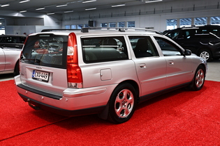 Volvo V70 vaihtoauto