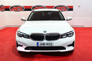 BMW 330 vaihtoauto