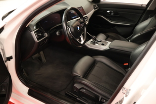 BMW 330 vaihtoauto