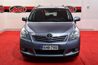 Toyota Verso vaihtoauto