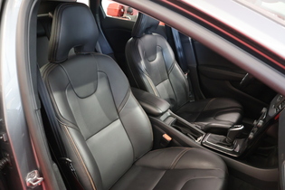 Volvo V40 Cross Country vaihtoauto