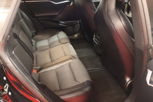 Tesla Model S vaihtoauto