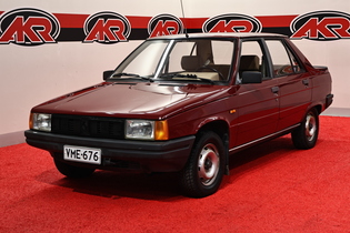 Renault 9 vaihtoauto