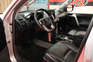 Toyota Land Cruiser vaihtoauto