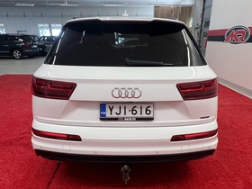 Audi Q7 vaihtoauto