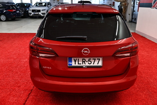 Opel Astra vaihtoauto