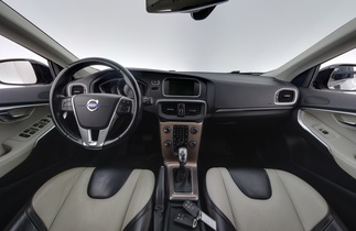 Volvo V40 Cross Country vaihtoauto