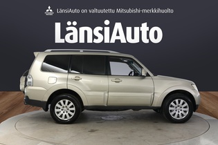 Mitsubishi Pajero vaihtoauto