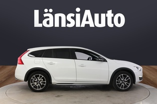 Volvo V60 Cross Country vaihtoauto