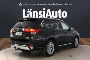Mitsubishi Outlander PHEV vaihtoauto