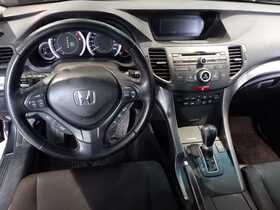 Honda Accord vaihtoauto