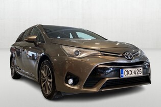 Toyota Avensis vaihtoauto