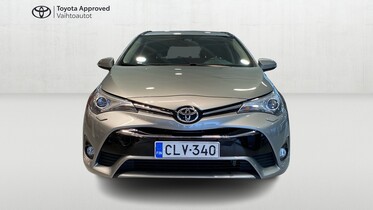 Toyota Avensis vaihtoauto