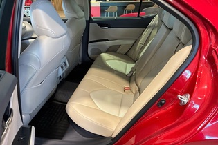 Toyota Camry vaihtoauto