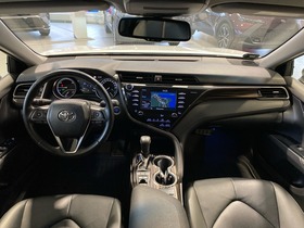 Toyota Camry vaihtoauto