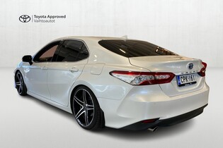 Toyota Camry vaihtoauto