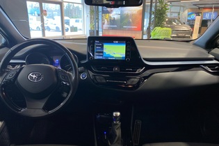 Toyota C-HR vaihtoauto