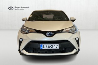 Toyota C-HR vaihtoauto